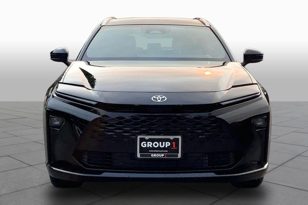 2026 Toyota Crown Signia XLE