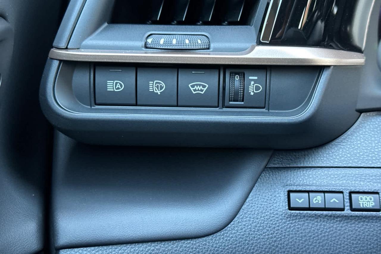 2026 Toyota Crown Signia XLE Roseville CA