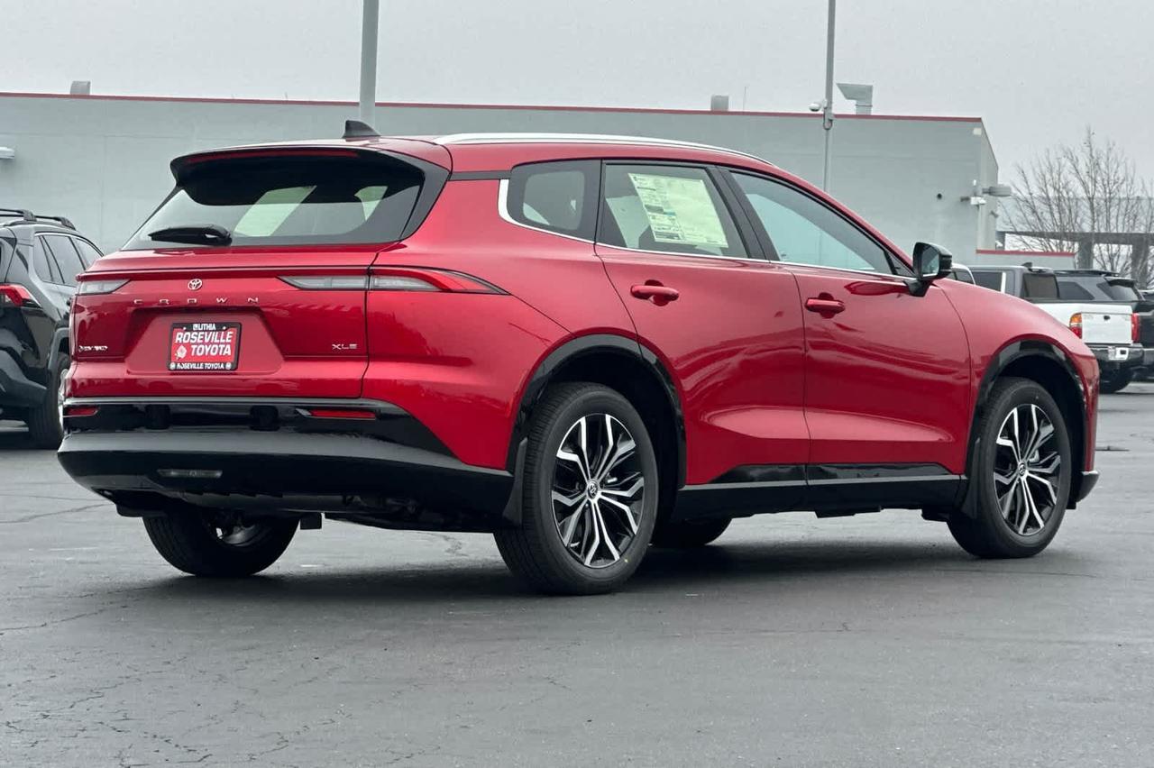 2026 Toyota Crown Signia XLE