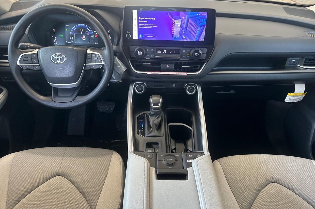 2026 Toyota Grand Highlander Hybrid LE