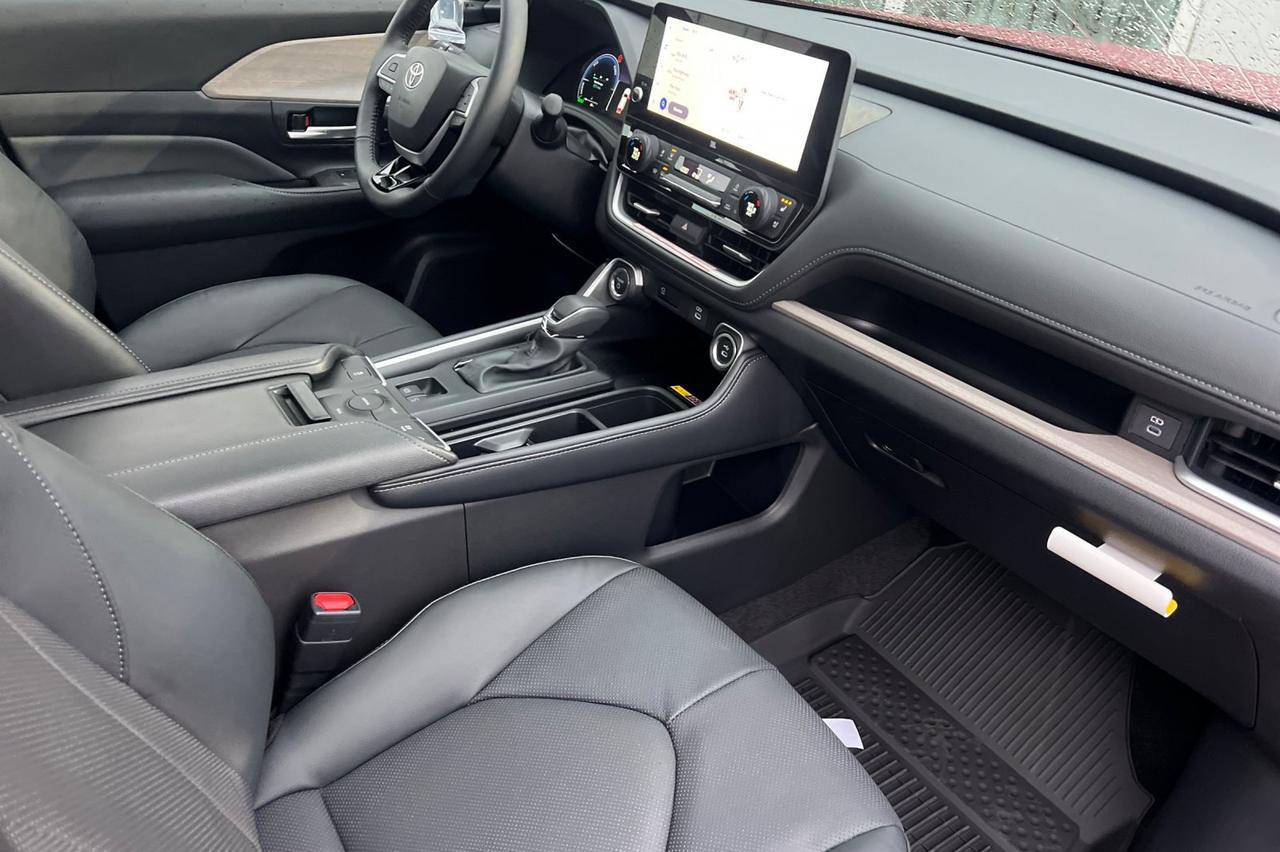 2026 Toyota Grand Highlander Hybrid Limited Ontario OR