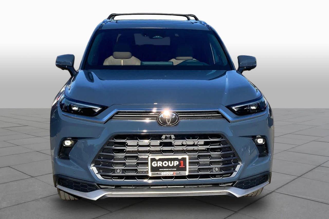 2026 Toyota Grand Highlander Hybrid MAX Platinum