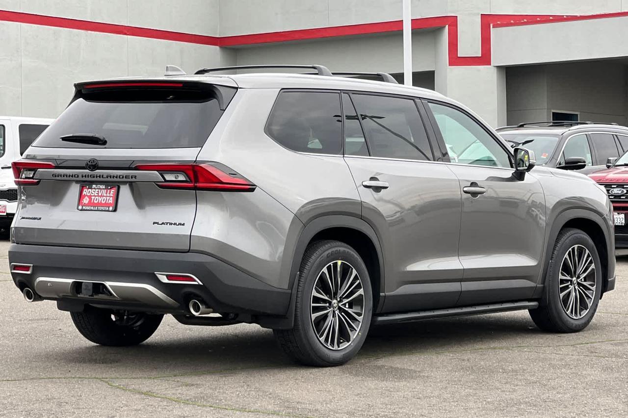 2026 Toyota Grand Highlander Hybrid MAX Platinum