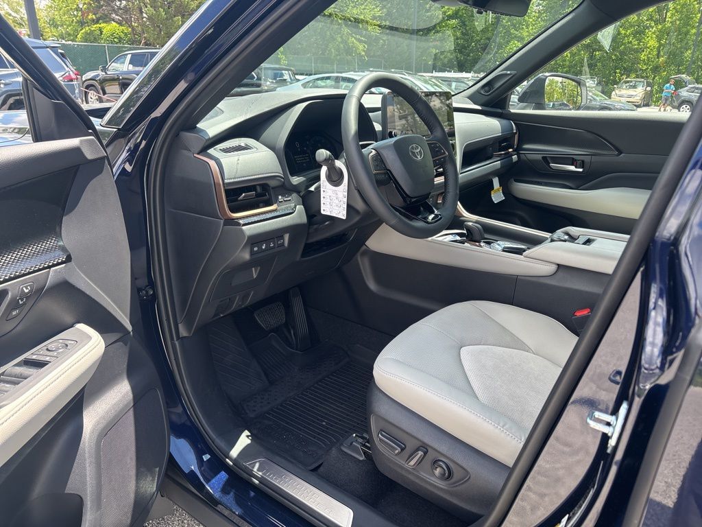 2026 Toyota Grand Highlander Hybrid