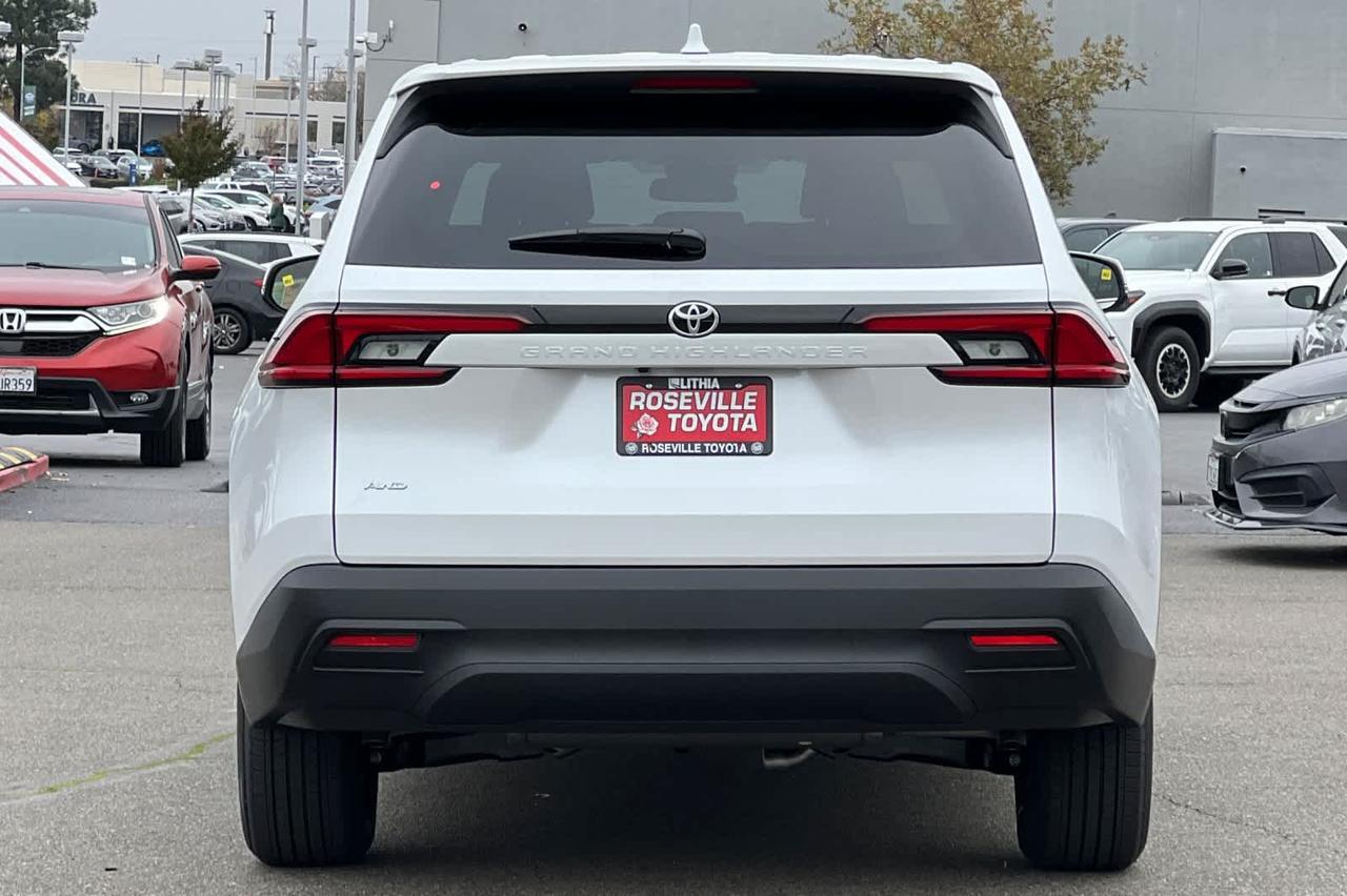 2026 Toyota Grand Highlander LE Roseville CA