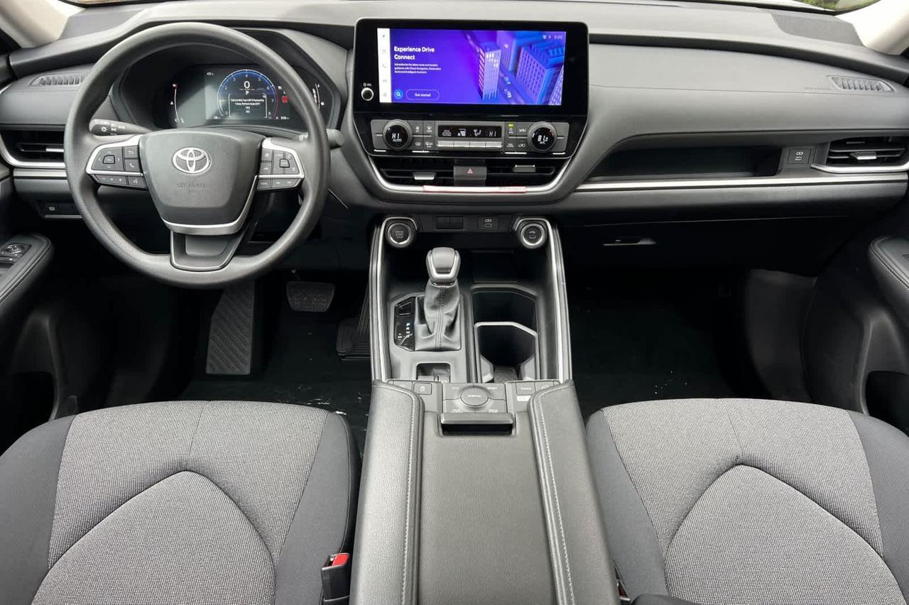 2026 Toyota Grand Highlander LE