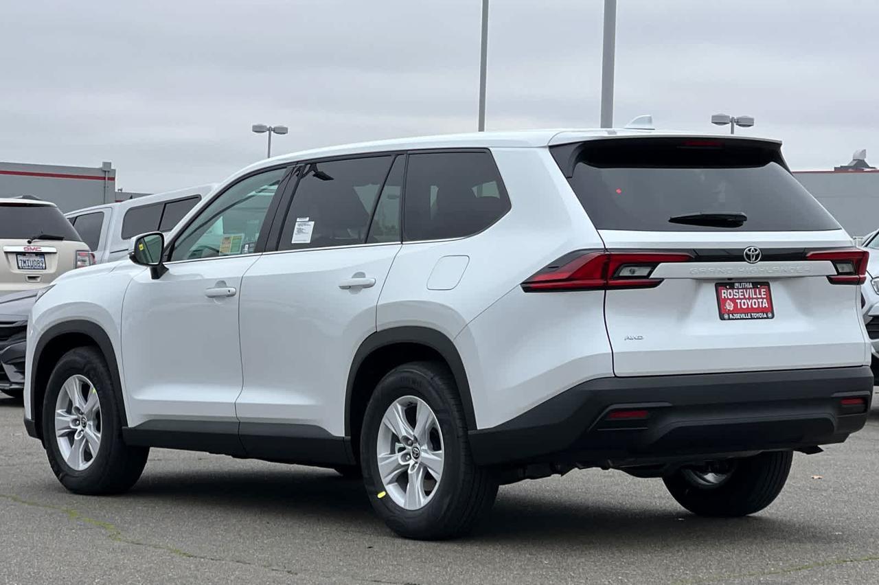 2026 Toyota Grand Highlander LE Roseville CA