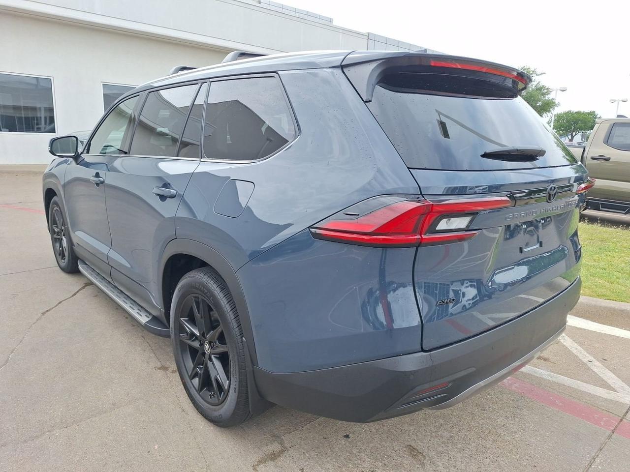 2026 Toyota Grand Highlander Limited Hurst TX