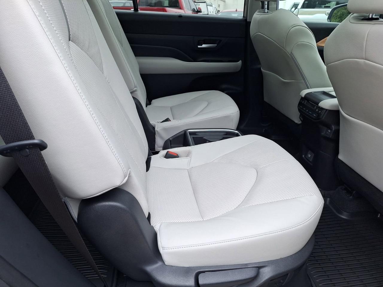 2026 Toyota Grand Highlander Platinum Hurst TX