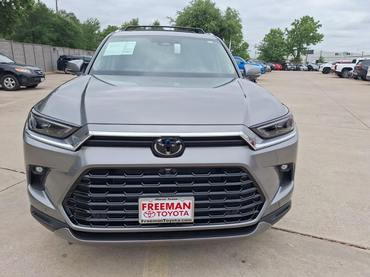 2026 Toyota Grand Highlander Platinum Hurst TX