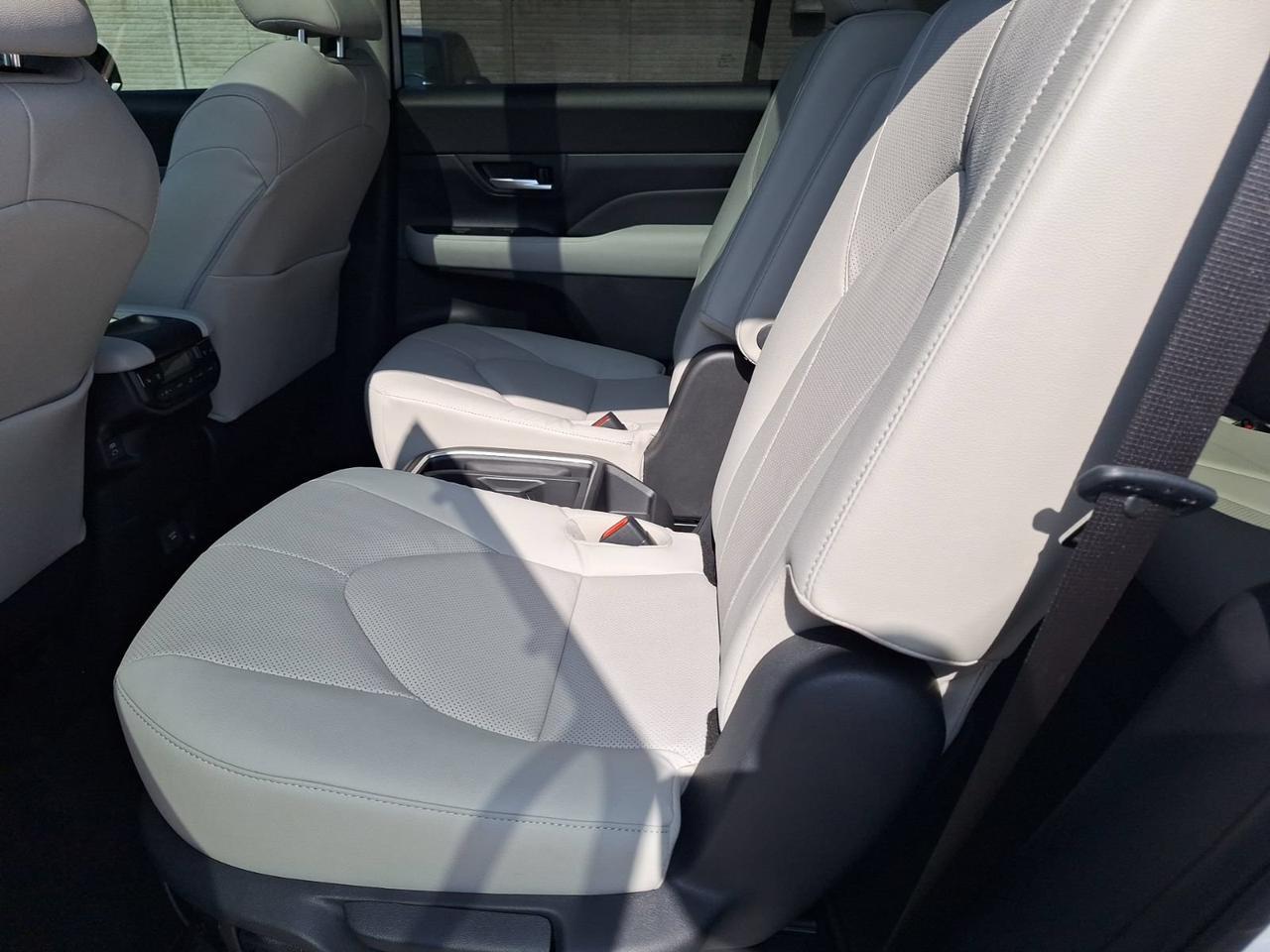 2026 Toyota Grand Highlander Platinum Hurst TX