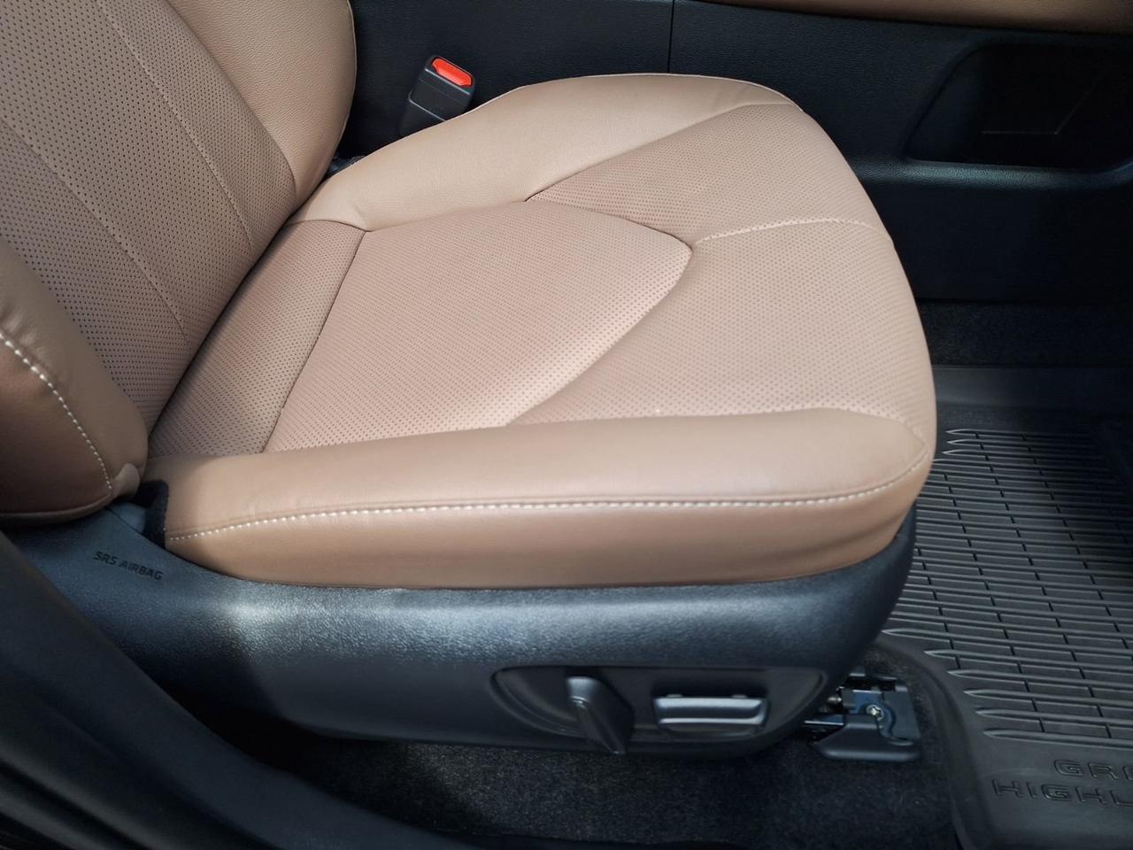 2026 Toyota Grand Highlander Platinum Hurst TX