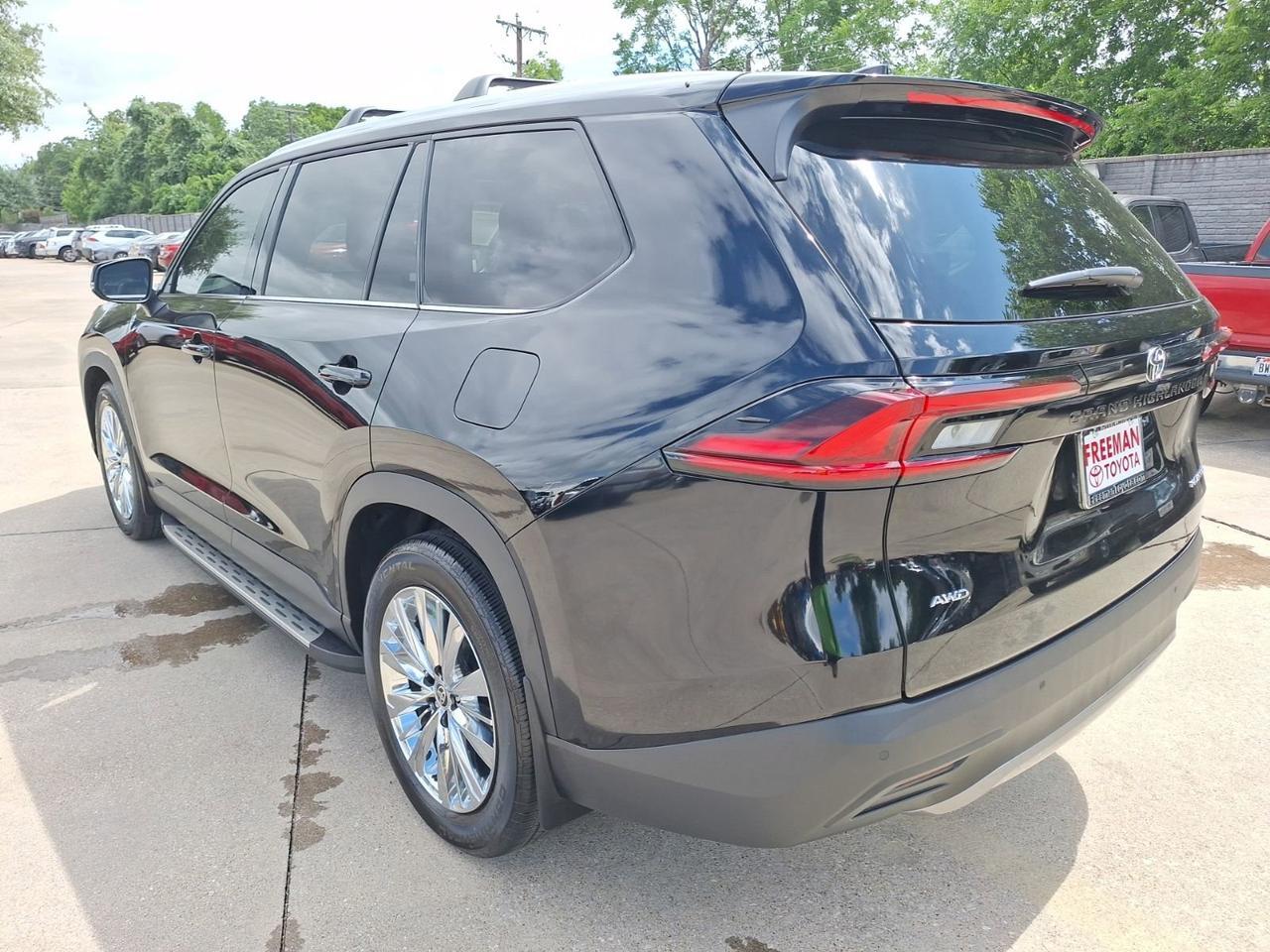 2026 Toyota Grand Highlander Platinum Hurst TX