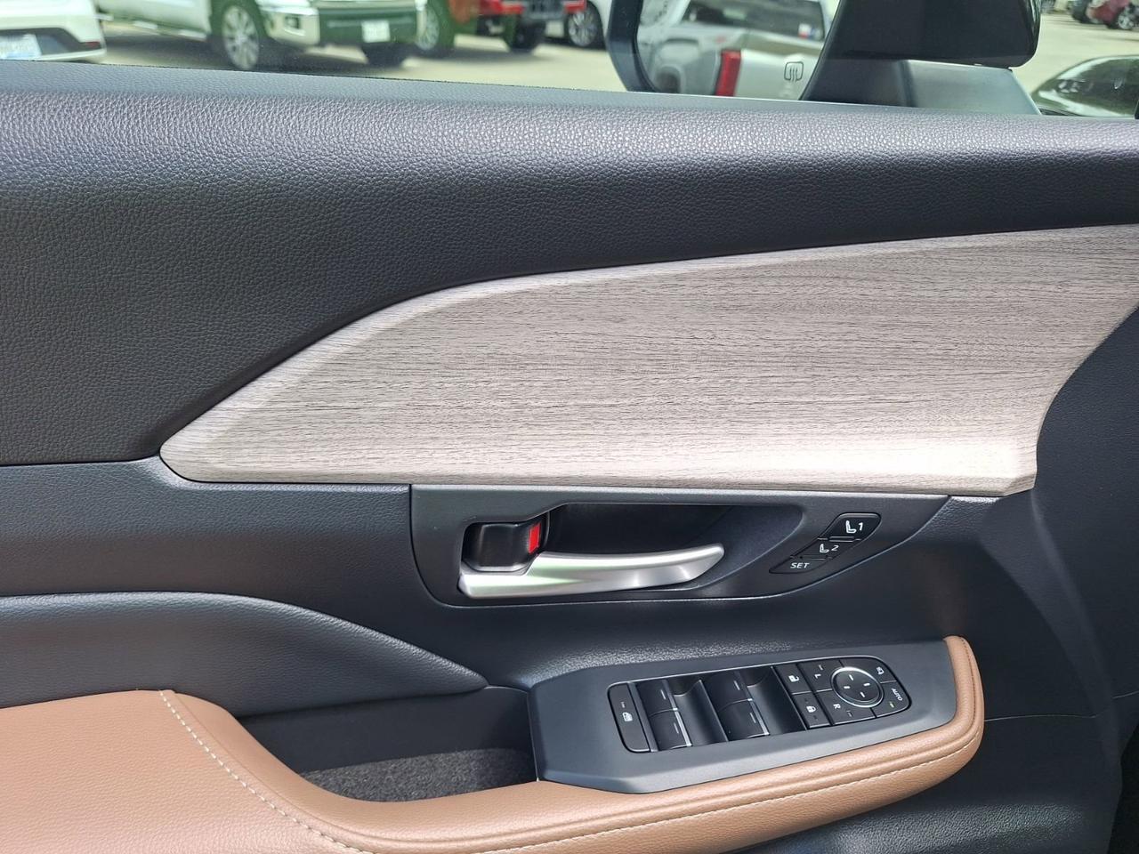 2026 Toyota Grand Highlander Platinum Hurst TX