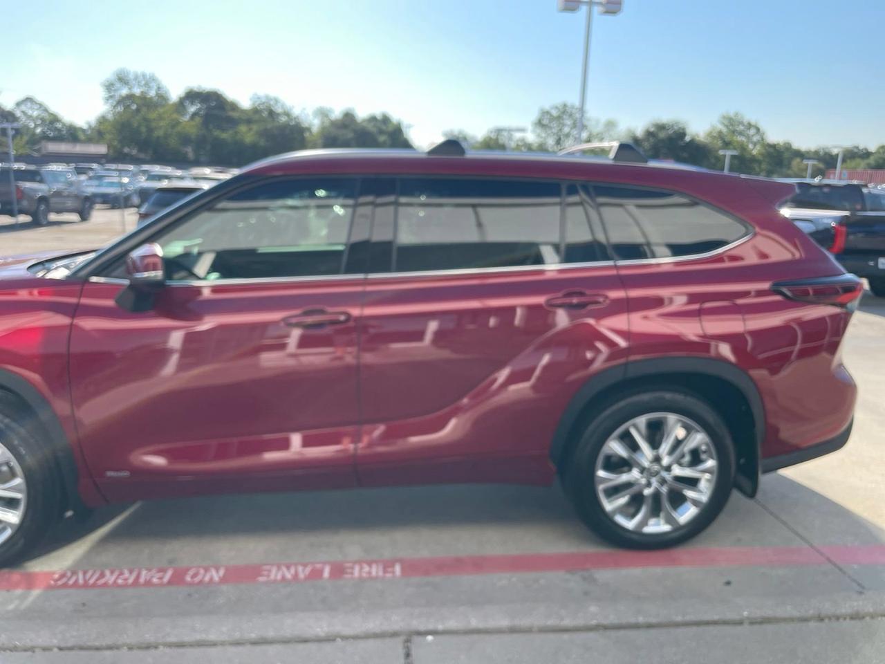 2026 Toyota Highlander Hybrid Limited Hurst TX