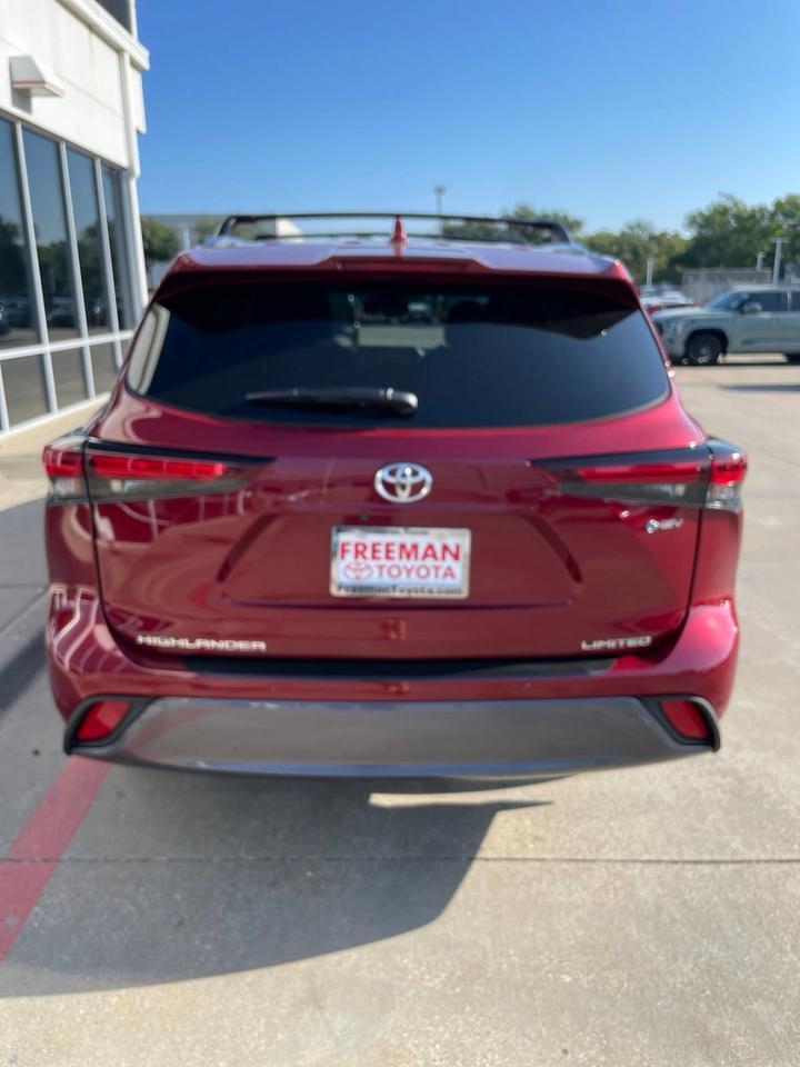 2026 Toyota Highlander Hybrid Limited Hurst TX