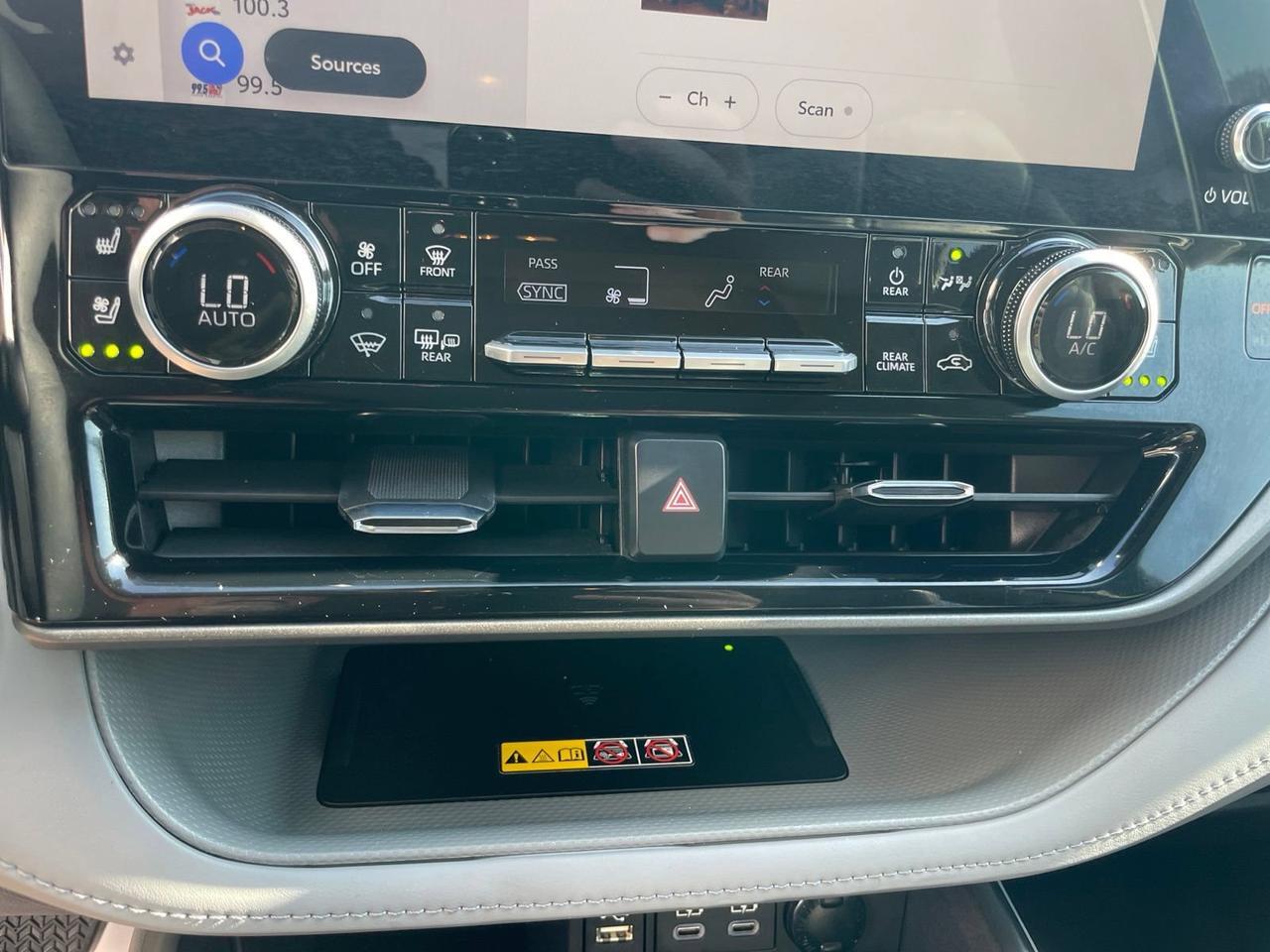 2026 Toyota Highlander Hybrid Limited Hurst TX