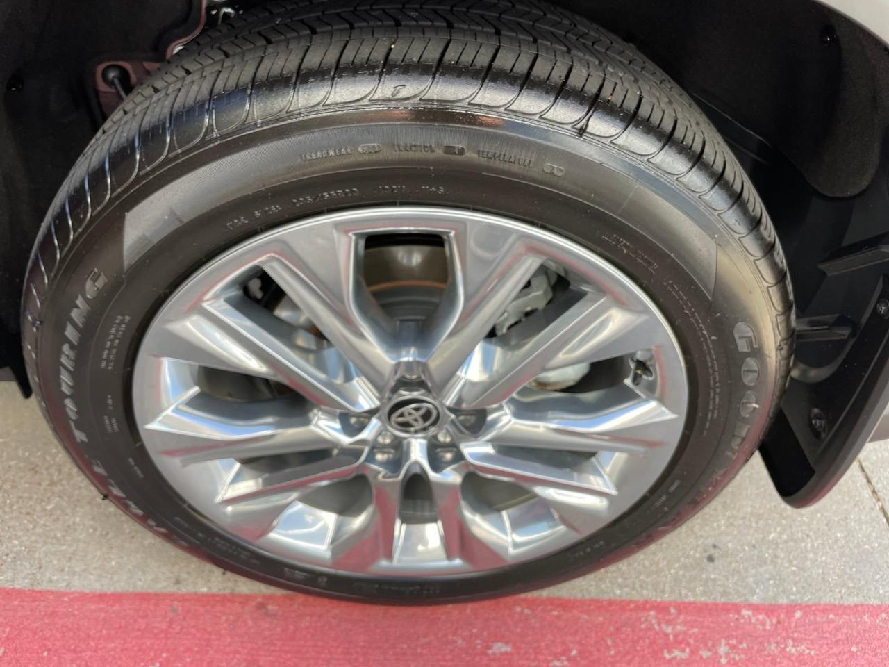 2026 Toyota Highlander Hybrid Limited Hurst TX