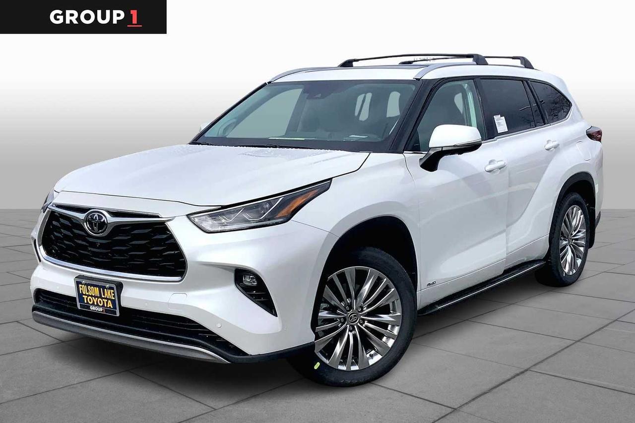 2026 Toyota Highlander Hybrid Platinum