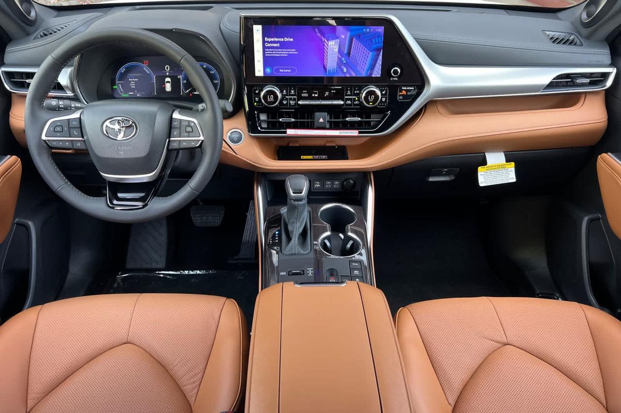 2026 Toyota Highlander Hybrid Platinum