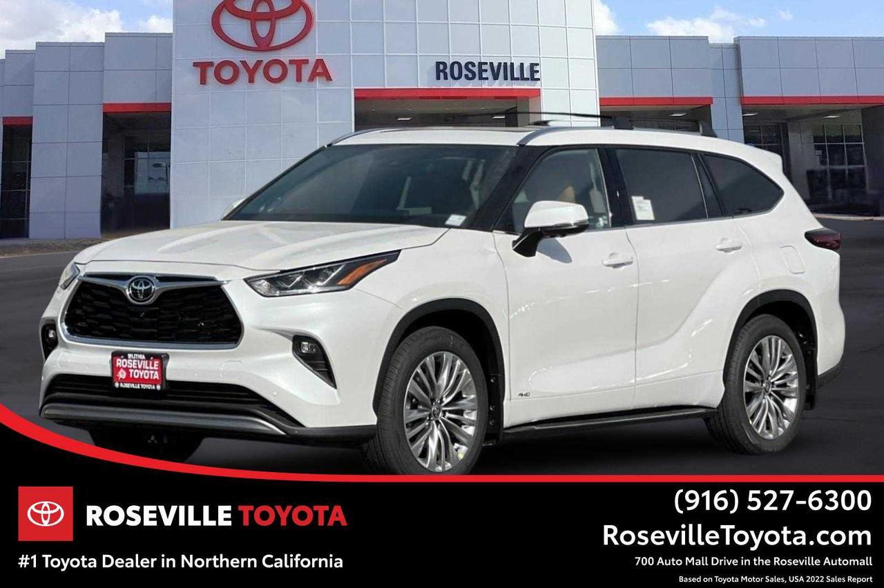 2026 Toyota Highlander Hybrid Platinum
