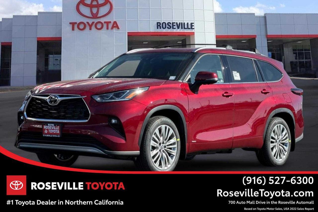 2026 Toyota Highlander Hybrid Platinum