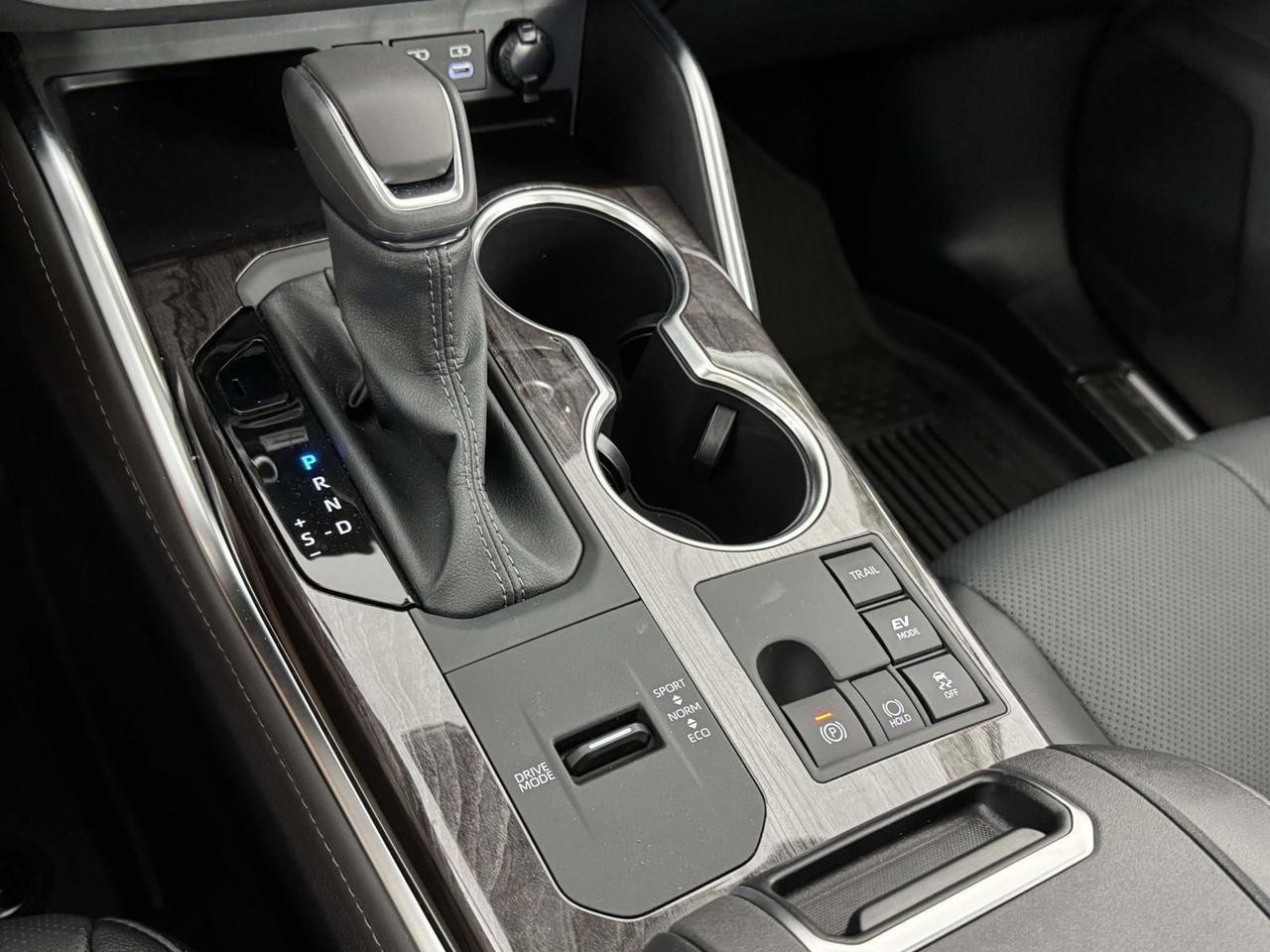 2026 Toyota Highlander Hybrid Platinum Fredericksburg VA