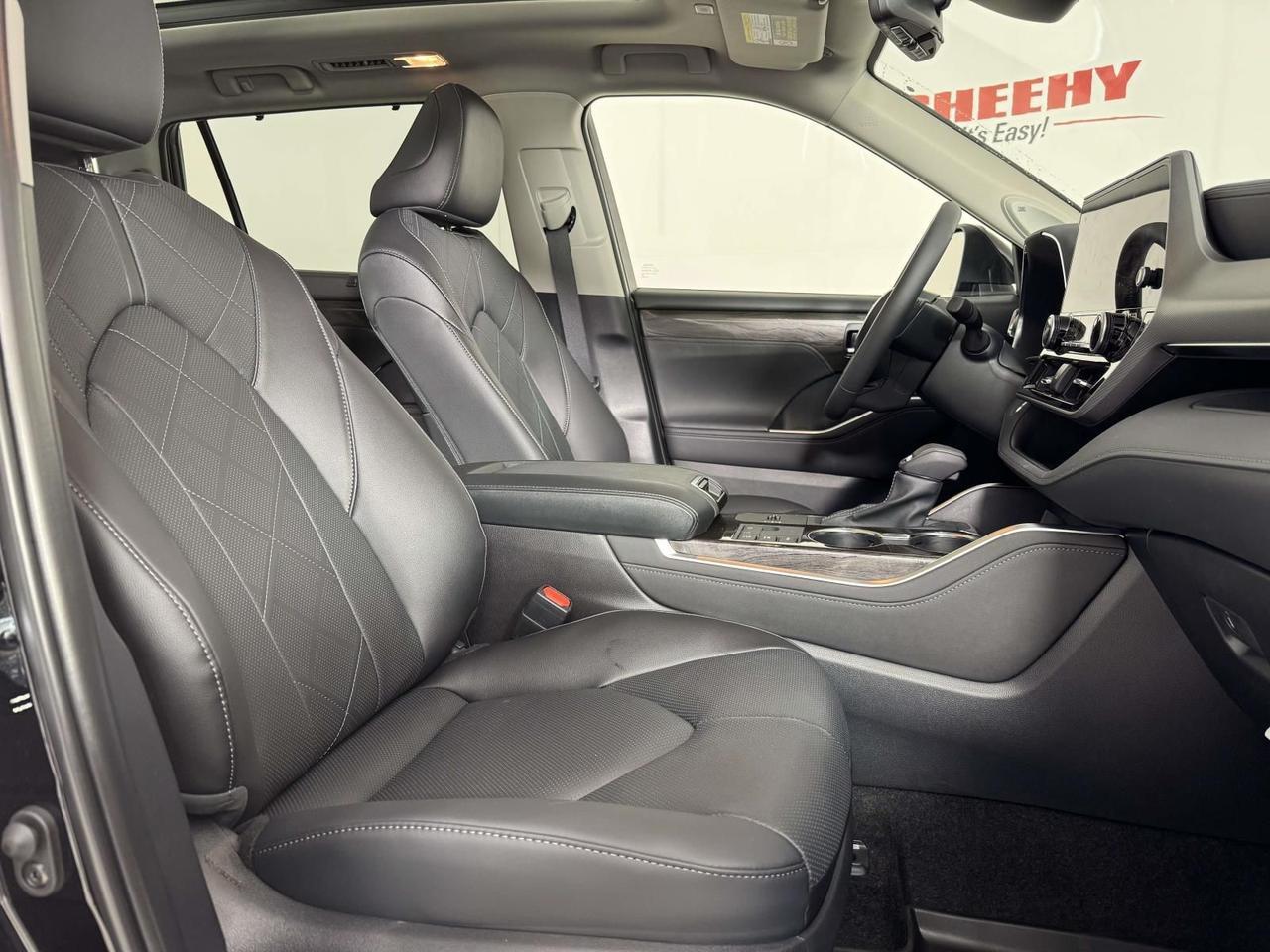 2026 Toyota Highlander Hybrid Platinum Fredericksburg VA