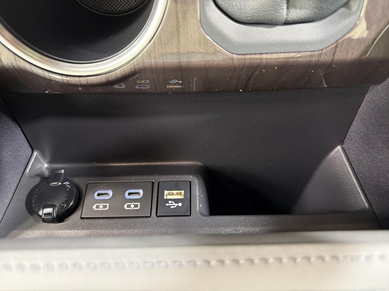 2026 Toyota Highlander Hybrid Platinum Annapolis MD