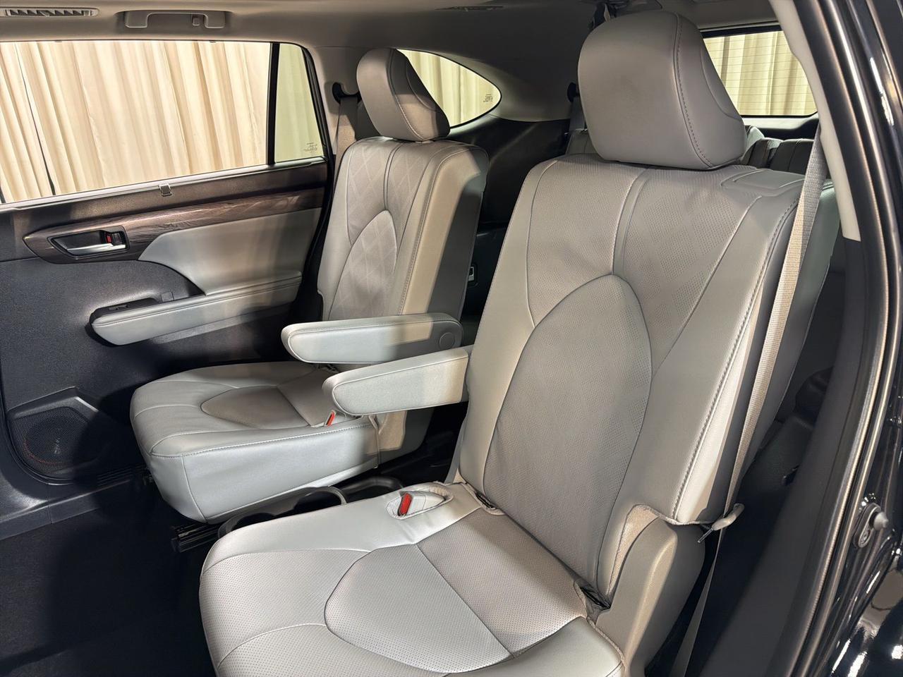 2026 Toyota Highlander Hybrid Platinum Annapolis MD