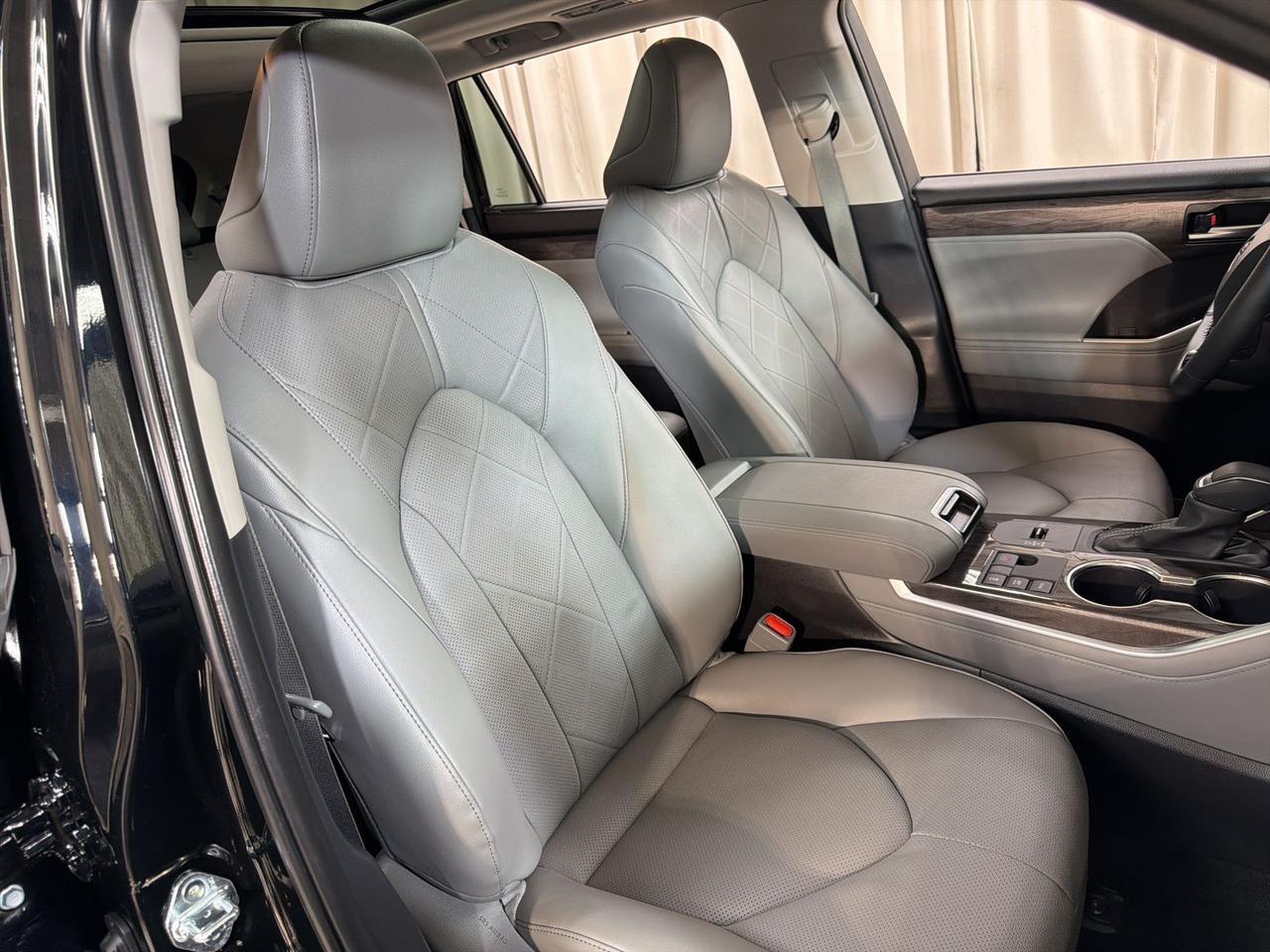 2026 Toyota Highlander Hybrid Platinum Annapolis MD