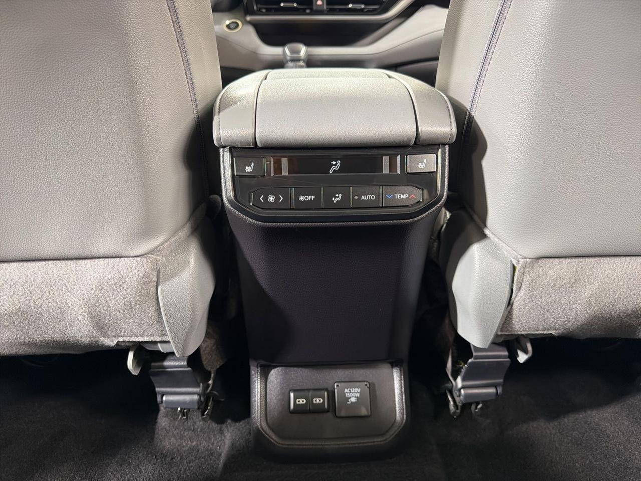 2026 Toyota Highlander Hybrid Platinum Annapolis MD