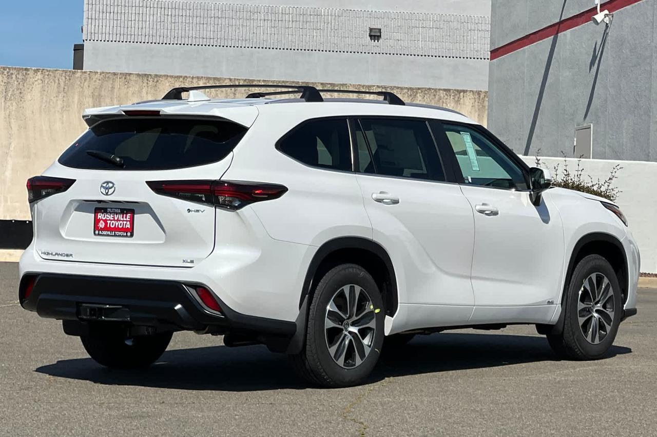 2026 Toyota Highlander Hybrid XLE