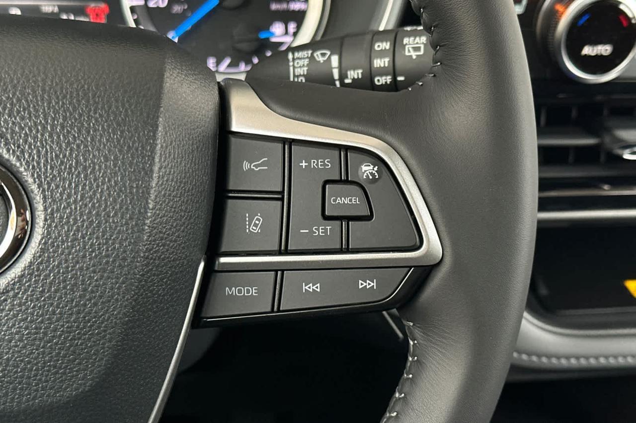 2026 Toyota Highlander Hybrid XLE Roseville CA