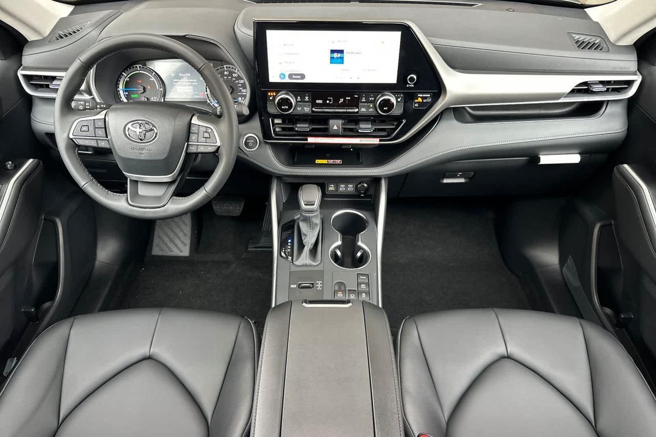 2026 Toyota Highlander Hybrid XLE