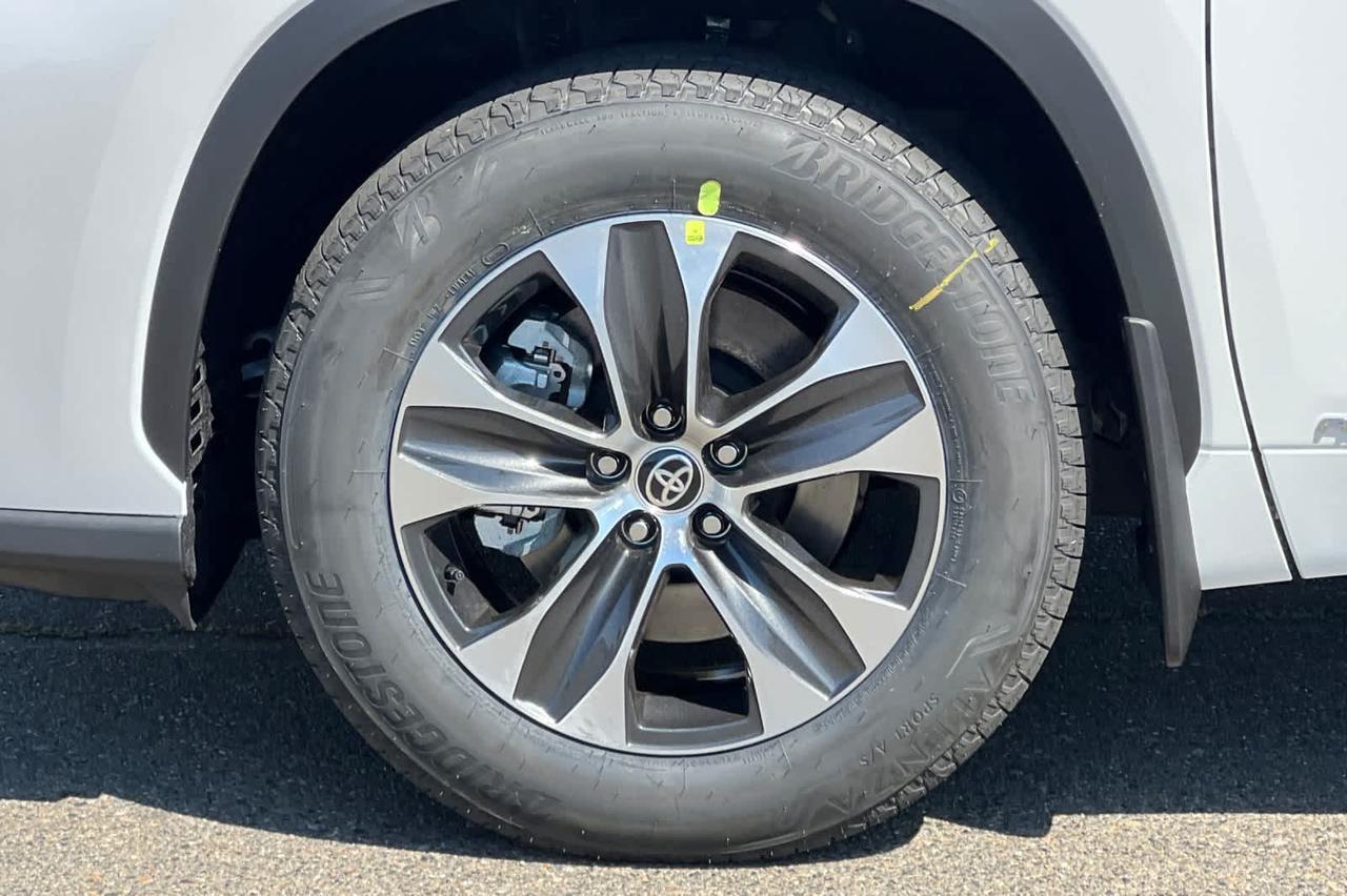 2026 Toyota Highlander Hybrid XLE Roseville CA