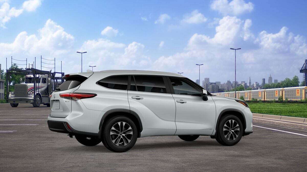 2026 Toyota Highlander Hybrid XLE Laurel MD