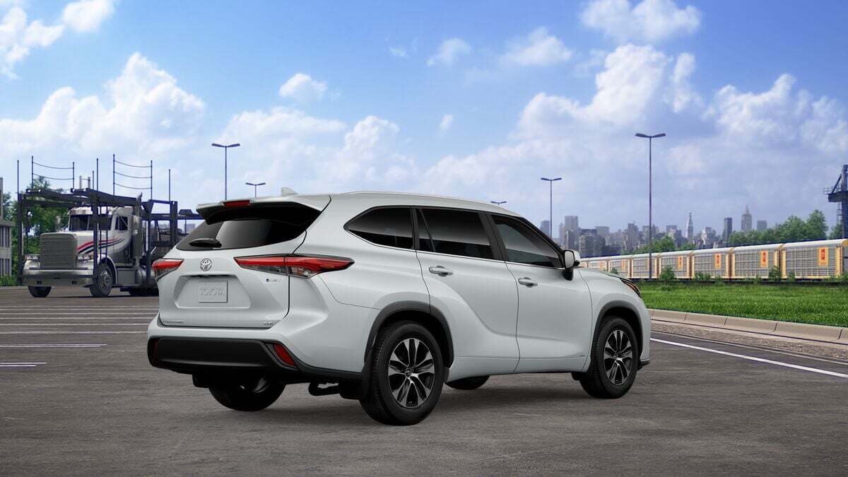 2026 Toyota Highlander Hybrid XLE Laurel MD