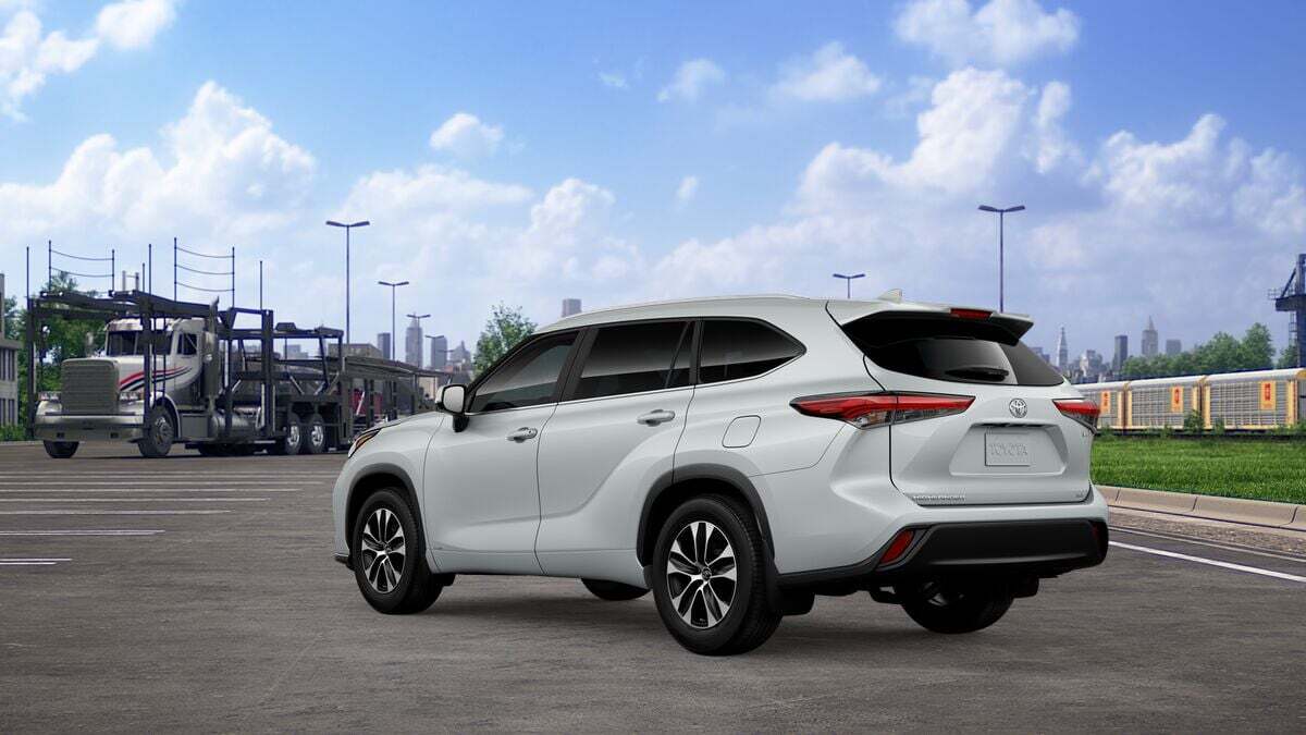 2026 Toyota Highlander Hybrid XLE Laurel MD