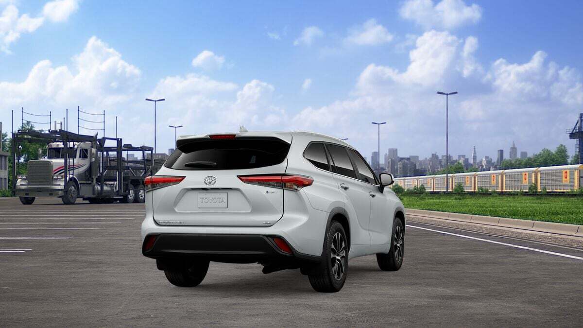 2026 Toyota Highlander Hybrid XLE Laurel MD