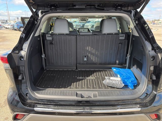 2026 Toyota Highlander Platinum San Clemente CA