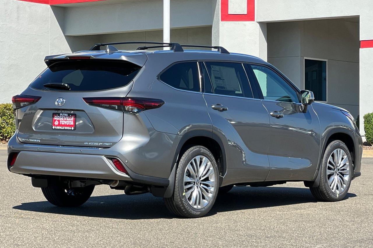 2026 Toyota Highlander Platinum