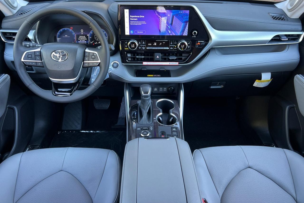 2026 Toyota Highlander Platinum Roseville CA