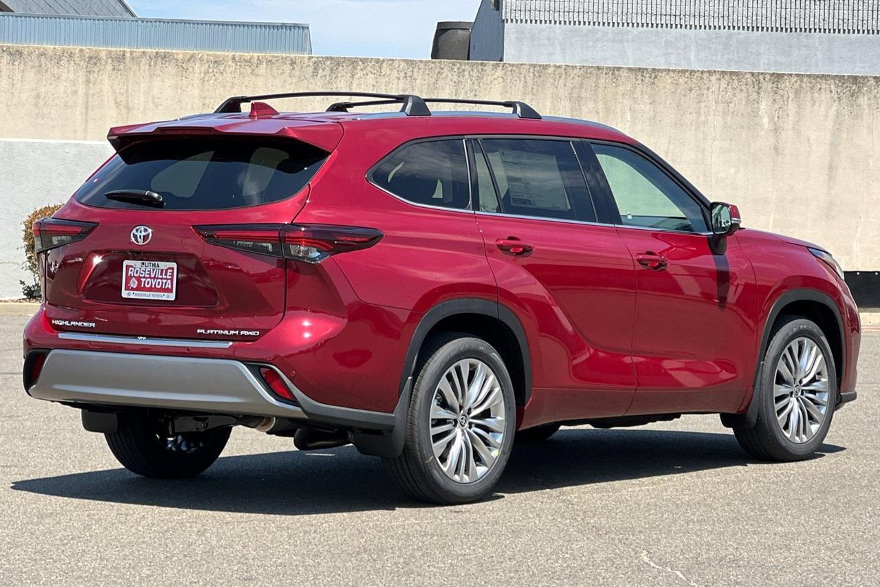 2026 Toyota Highlander Platinum