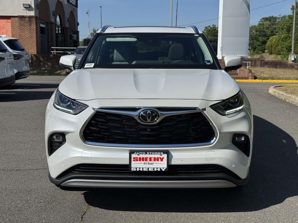 2026 Toyota Highlander Platinum Fredericksburg VA