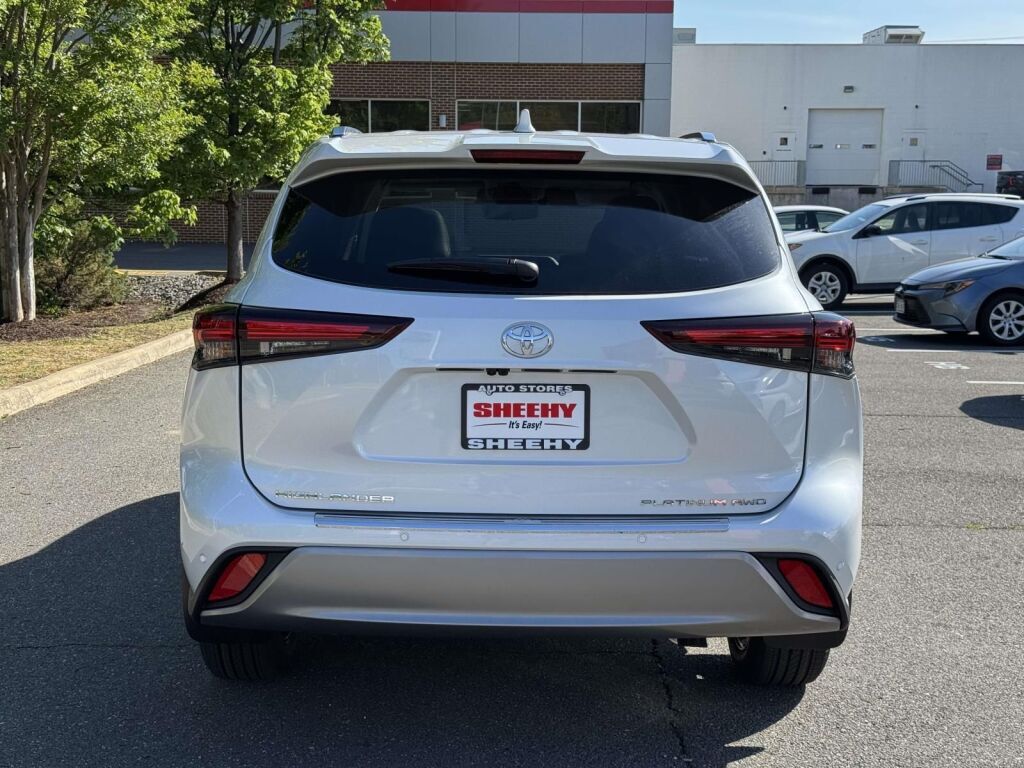 2026 Toyota Highlander Platinum Fredericksburg VA