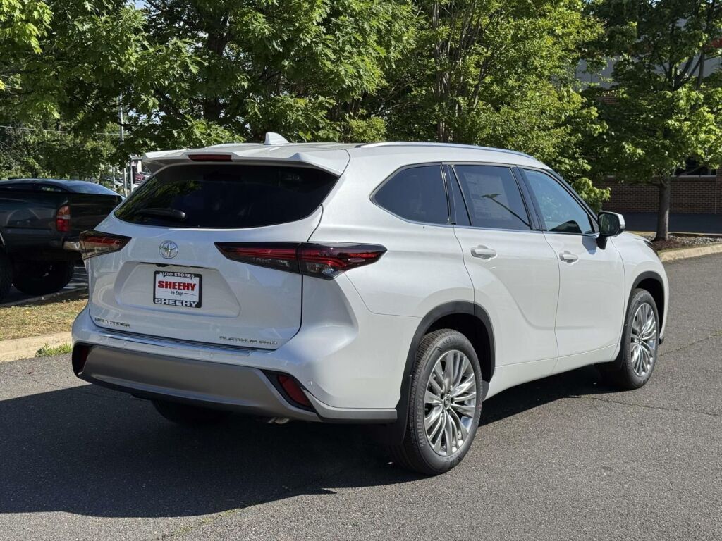 2026 Toyota Highlander Platinum Fredericksburg VA