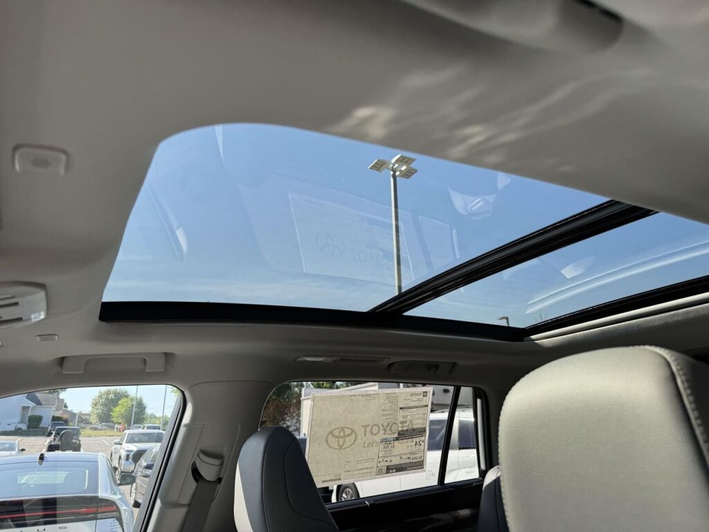 2026 Toyota Highlander Platinum Fredericksburg VA