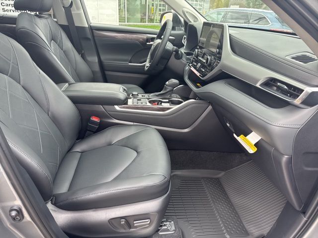 2026 Toyota Highlander Platinum San Clemente CA