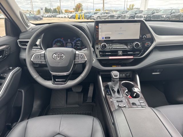 2026 Toyota Highlander Platinum San Clemente CA